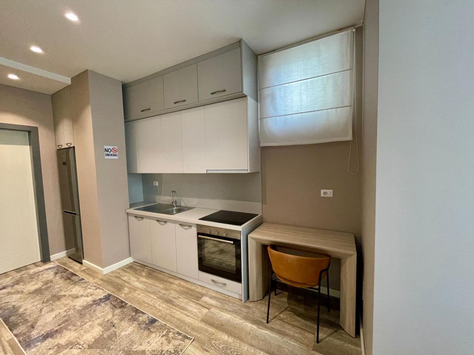 Premium City Studio & Suite Тирана Екстериор снимка